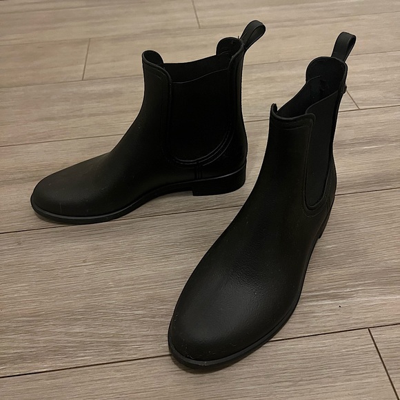 Black Aldo rain boots / ankle boots - Picture 3 of 3
